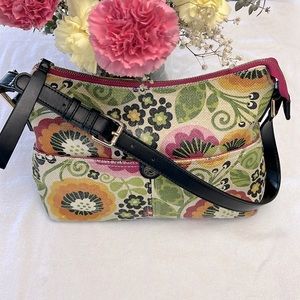 Spartina 449 Natural Linen
Genuine Leather Floral Purse